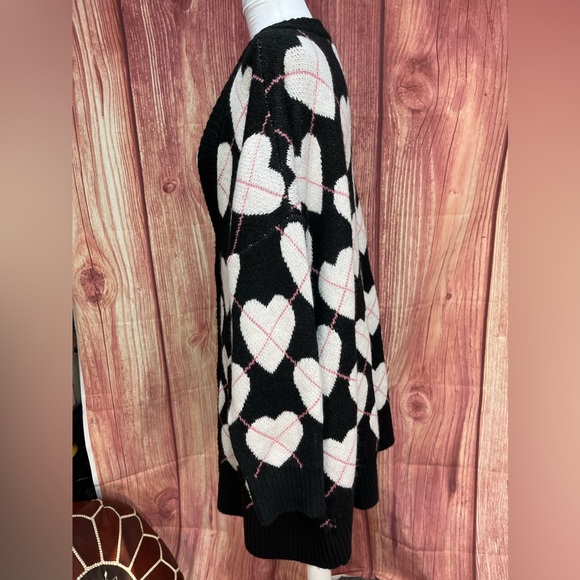 Torrid vegan cashmere oversized long sleeve V-neck heart cardigan sweater 3X - Picture 8 of 17